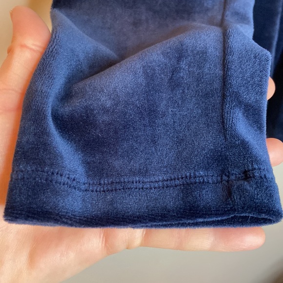 VINCE CAMUTO Velour Oversized Ruffle Sleeve Sweater - Picture 5 of 9